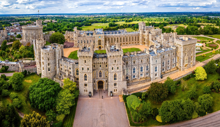 Ultimate UK Day Trip: Windsor Castle, Stonehenge & Bath From London